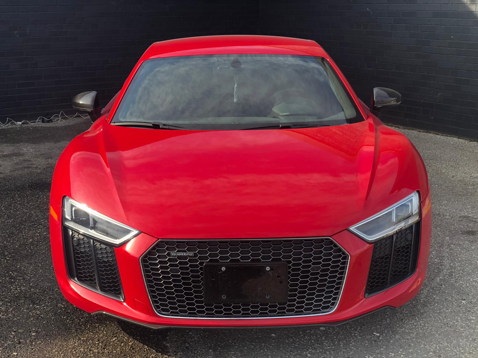 Audi R8 V10 Front View