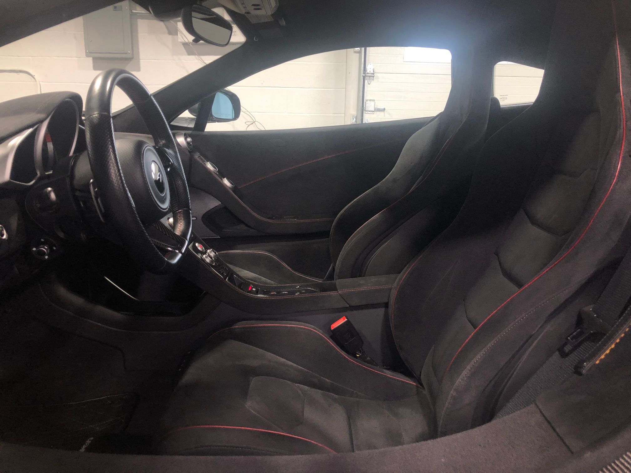 Vehicle Direct 2016 McLaren 650S 10