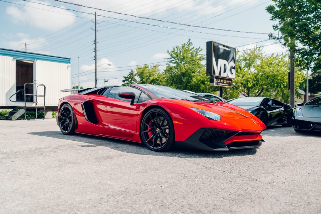 2016 Lamborghini Aventador Roadster LP 700-4 Pirelli Edition