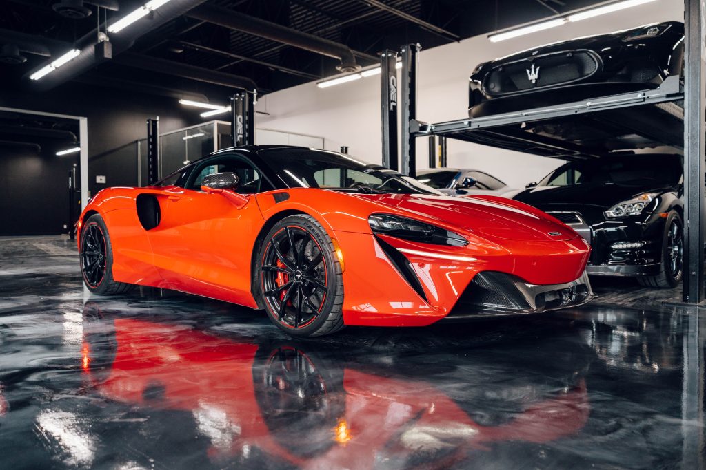 2023 McLaren Artura